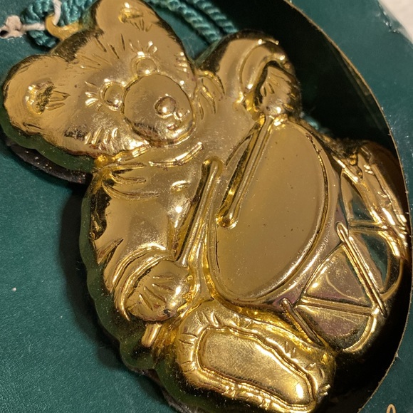 Golden Drummer Bear Ornament - Picture 5 of 5
